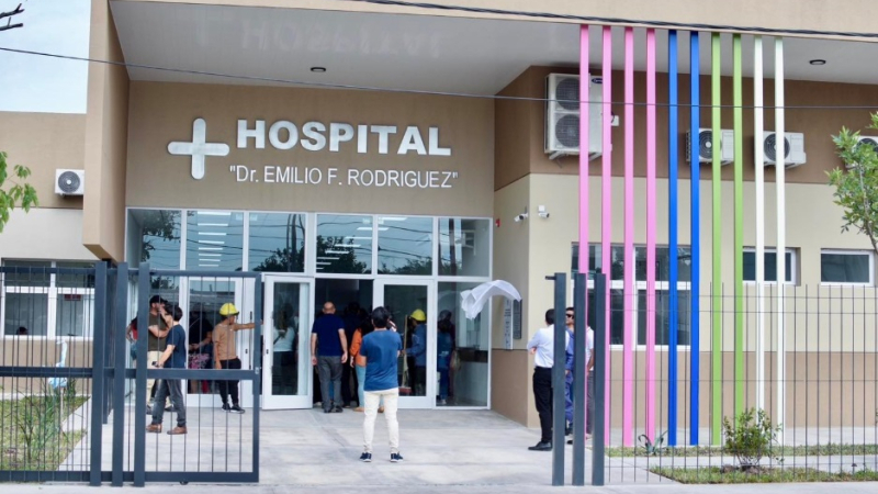 El abogado de la médica falsa asegura que la mujer "no está oculta"