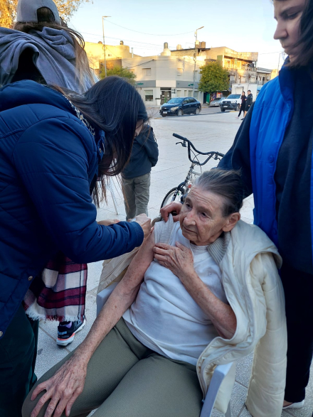 Vacunación Plaza San Martín 9 de mayo (5).jpeg