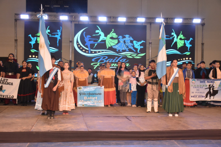 Baila Formosa en Laguna Blanca (1)