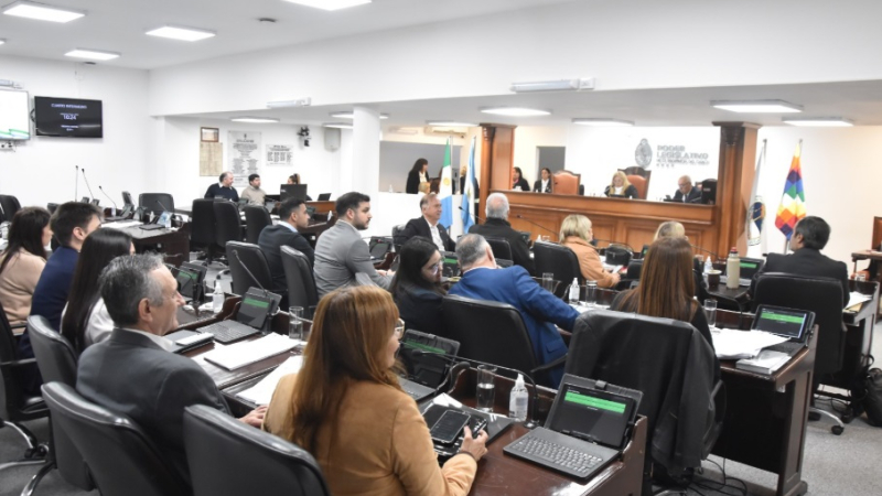 La falta de acuerdos volvió a frustrar la sesión legislativa