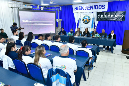 Presentaron la Terminalidad Educativa Nivel Secundario en el Club San Martín (3)
