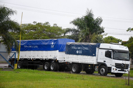 El Gobierno de Formosa entregó dos nuevos camiones (3)