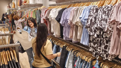 Las ventas minoristas retrocedieron 2,5% en el primer semestre