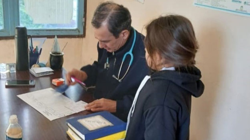 El Hospital de Misión Laishí realizó controles de salud a niños y jóvenes bailarines