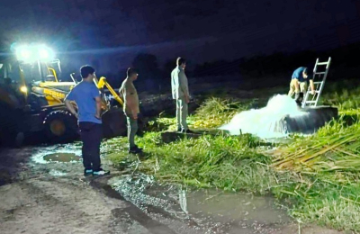 Arduo trabajo tras la rotura de llave del acueducto