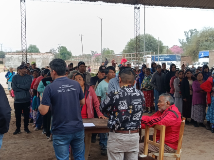En Ingeniero Juárez, el Gobierno provincial entregó 2.500 módulos alimentarios y frazadas a familias de comunidades originarias (4)