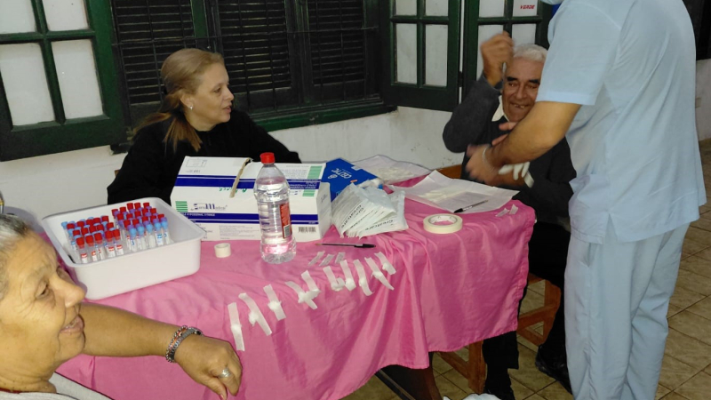 Casa de la Solidaridad del barrio San Juan Bautista: controles de laboratorio para adultos mayores