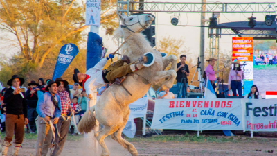 Tradición, coraje y fiesta popular en Pampa del Infierno