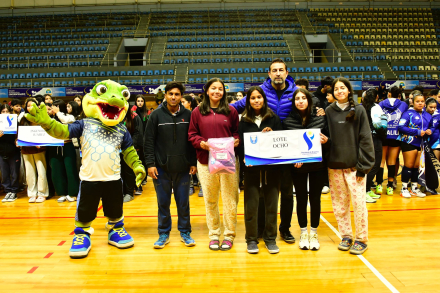 acto en el Estadio Cincuentenario para presentar final provincial de Voley sub 16 (3)