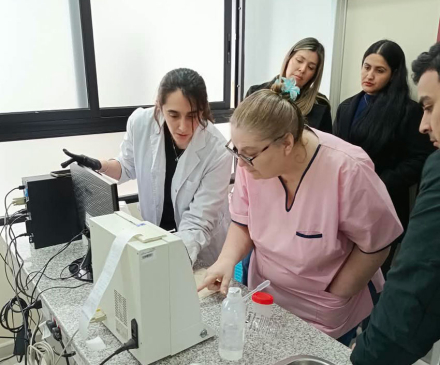 El-Hospital-de-la-Madre-y-la-Mujer-incorporó-tecnología-automatizada-para-el-estudio-de-la-fertilidad-masculina-(2)