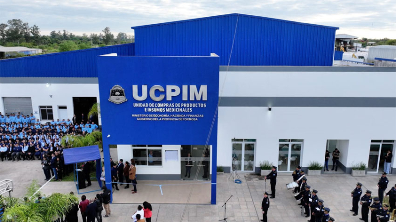 El gobernador Insfrán inauguró las obras de la Unidad de Compras de Productos e Insumos
