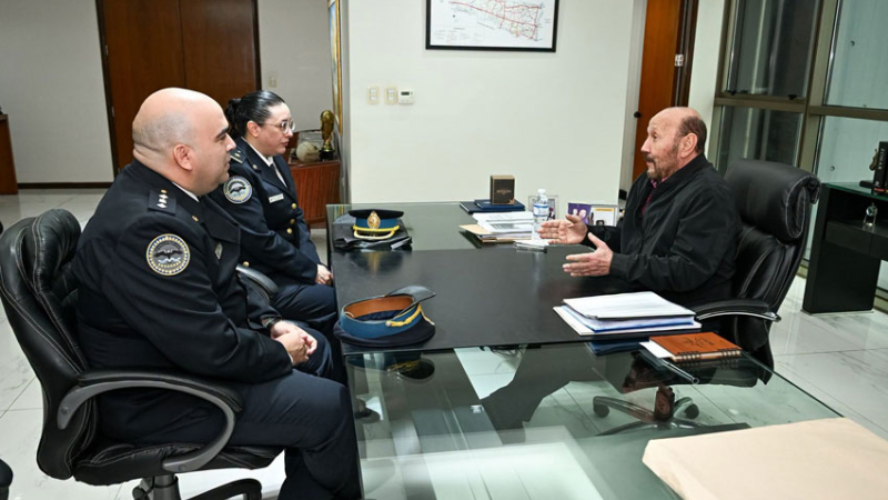 Insfrán se reunió con autoridades de la Policía Federal