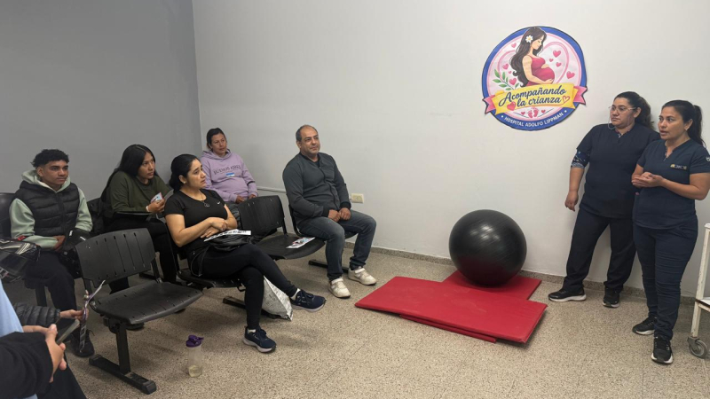 Segundo encuentro de Acompañando la Crianza en el hospital de día 2 de Abril