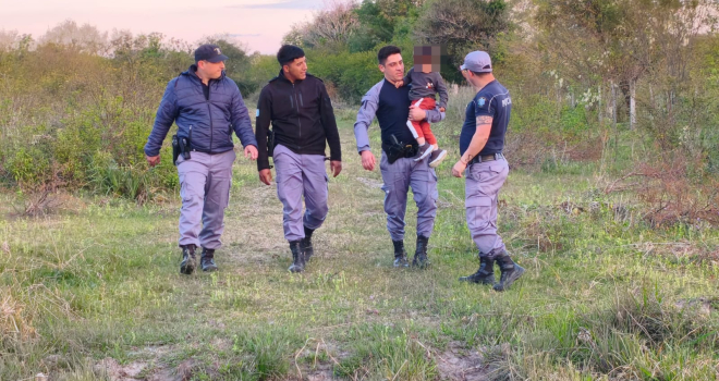 Hallaron a un nene de dos años que se había perdido en el monte, a tres kilómetros de su casa