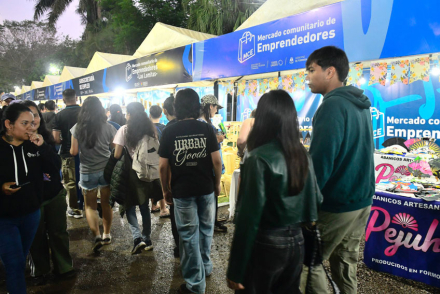 expo-en-la-Fiesta-Nacional-del-Pomelo