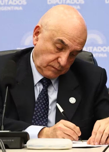 En medio de la interna por los recortes, renunció el secretario de Discapacidad