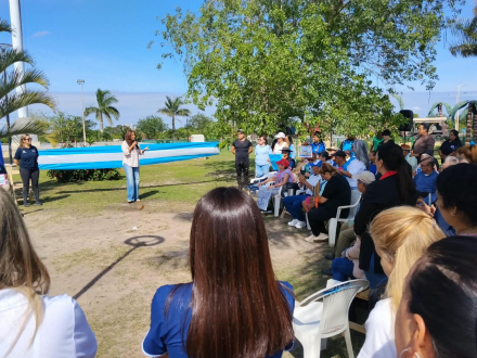 Adultos mayores realizaron un paseo en bicicletas organizado por el IPS (2)