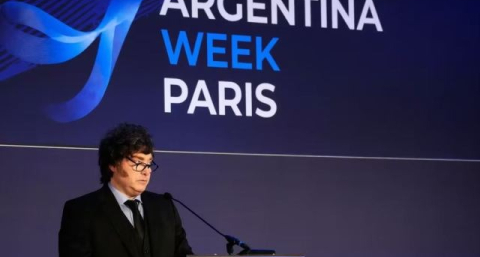 El Gobierno venderá pasaportes argentinos para financiar al Tesoro