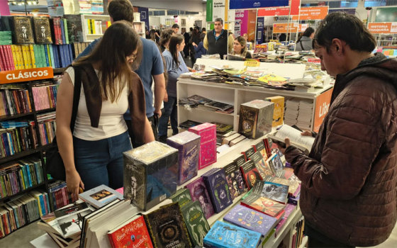 El veterano de guerra Martín Bacs presenta dos libros didácticos sobre Malvinas