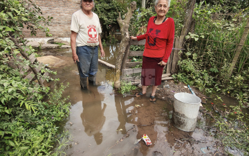 La creciente golpea a los vecinos de Puerto Vilelas