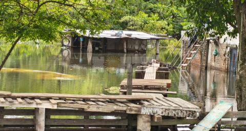 Barranqueras asiste a 74 familias evacuadas y monitorea a otras 10 que permanecen aisladas