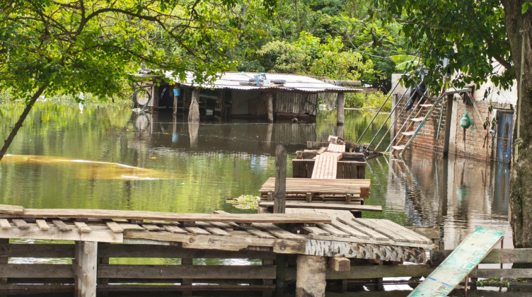 Barranqueras asiste a 74 familias evacuadas y monitorea a otras 10 que permanecen aisladas