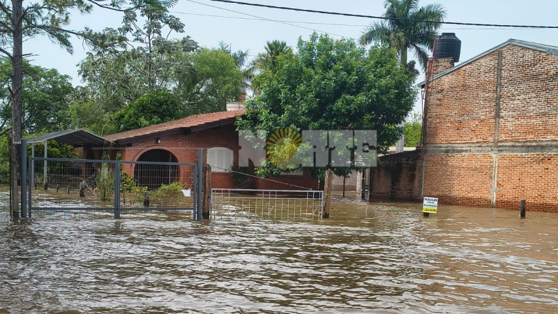 Desde cabaña Don Julián hasta Punta Iglesias, la crecida del Paraná dejó barrios completos bajo el agua
