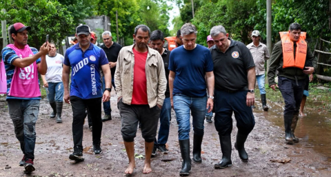 "Seguimos asistiendo a las familias afectadas y evacuadas", remarcó Zdero