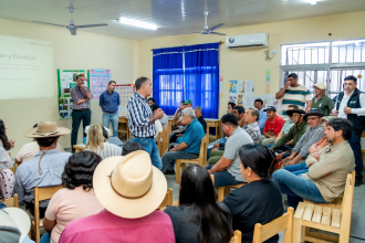 El Gobierno despliega su plan de contingencia y acompaña a productores ante la crecida del río Paraguay