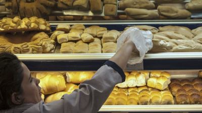 El gobierno analiza subsidios para mantener el precio del pan