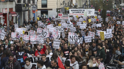 Huelgas y manifestaciones en España contra recortes en educación pública