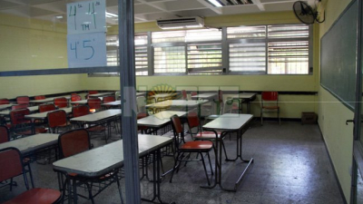 En las escuelas también se sintió el paro