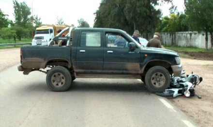 58accidente-moto-camionet-2.jpg