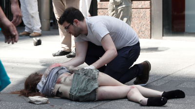 Automóvil atropella y hiere a varios peatones en Times Square