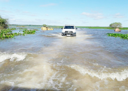 camioneta inundacion.jpg