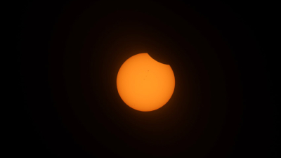 Comenzó el "eclipse del siglo", visible en su totalidad únicamente desde Estados Unidos