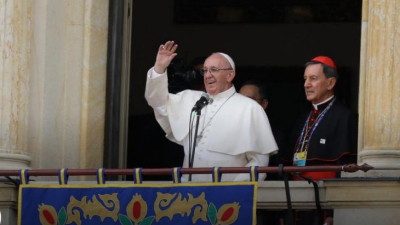 El papa apela al perdón de jóvenes y les pide soñar “a lo grande”
