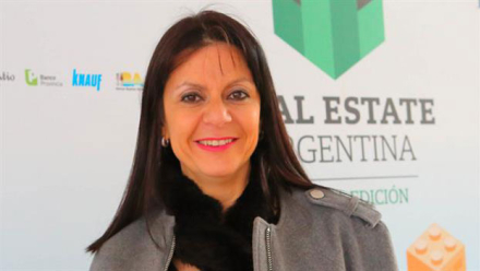 ALEJANDRA-COVELLO.jpg