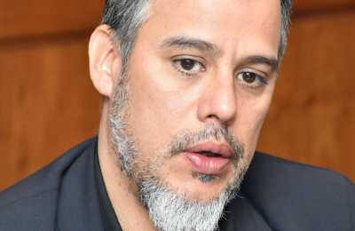 Gabinete: Rey anticipa cambios “para fortalecer la gestión”