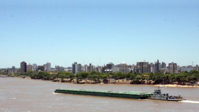 La hidrovía Paraná-Paraguay, recurso estratégico desaprovechado por el país