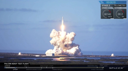 FALCON-HEAVY-SPACE-X-BLASTS.jpg