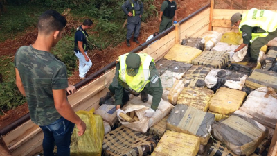 Camionero dijo que llevaba una mudanza, pero tenía más de tres toneladas y media de droga