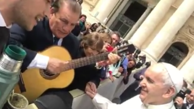 Los de Imaguaré le cantaron al Papa en el Vaticano
