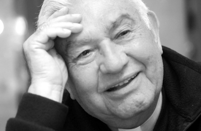 Fabriciano Sigampa, el monseñor
