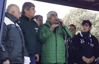 Camioneros encabezan jornada de paro junto a las CTA