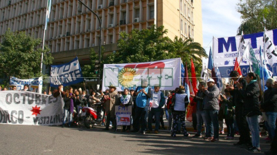 El paro nacional de Camioneros tuvo su correlato en la provincia