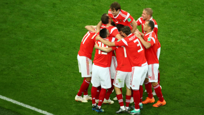 Rusia logra los puntos que lo depositan en octavos
