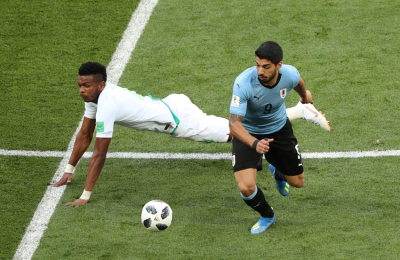Con un gol de Suárez, Uruguay clasificó a octavos de final