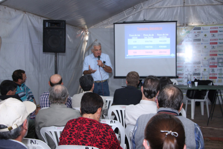 58charla-ganadería.jpg