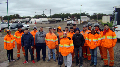 Denuncian 87 despidos al paralizarse la obra en la ruta 11